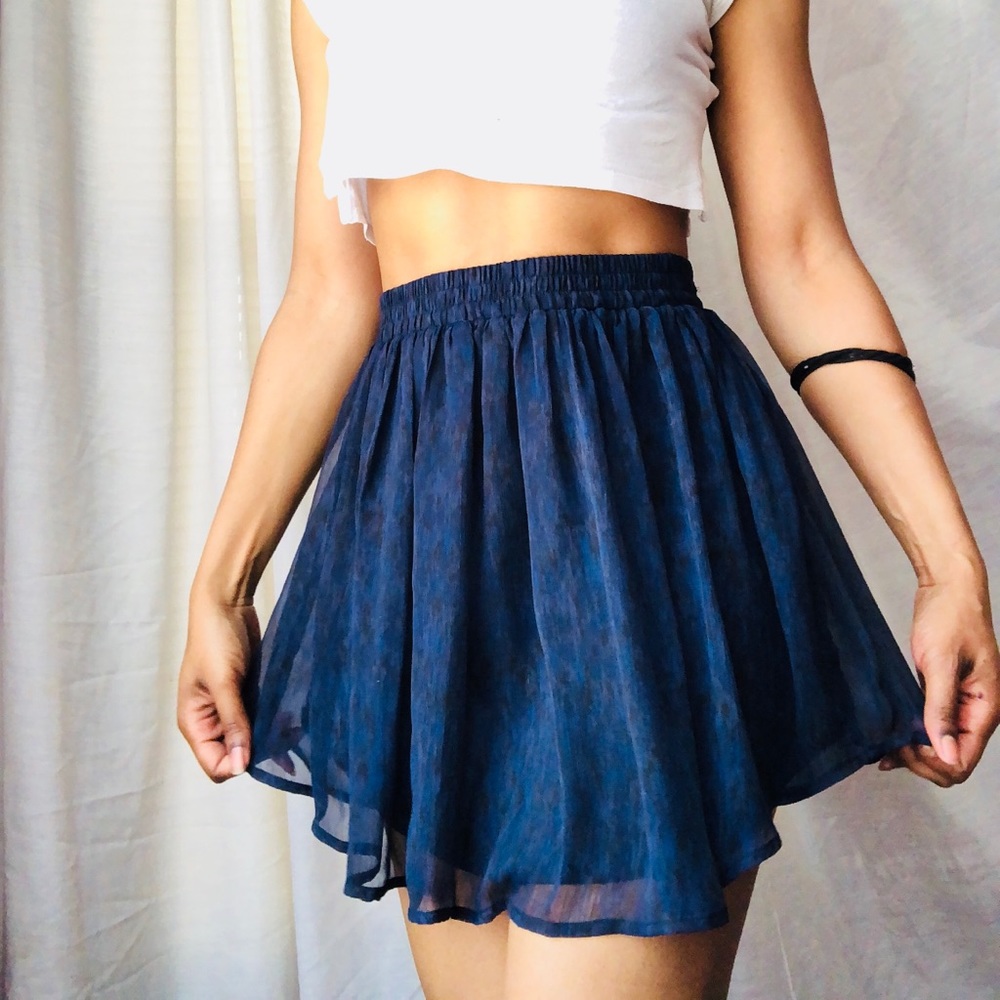 🏷📍Converse Navy blue skater skirt